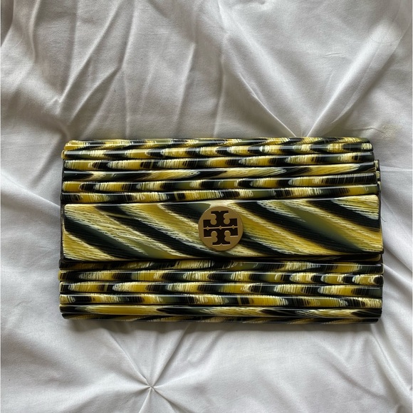 Authentic Tory Burch - Acrylic, Multi-colored Abstract Pattern Print Clutch - Picture 2 of 4